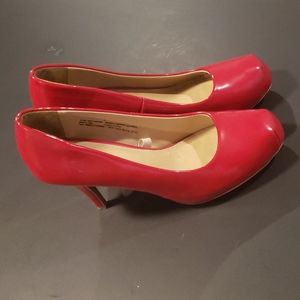Mossimo heels size 9.5